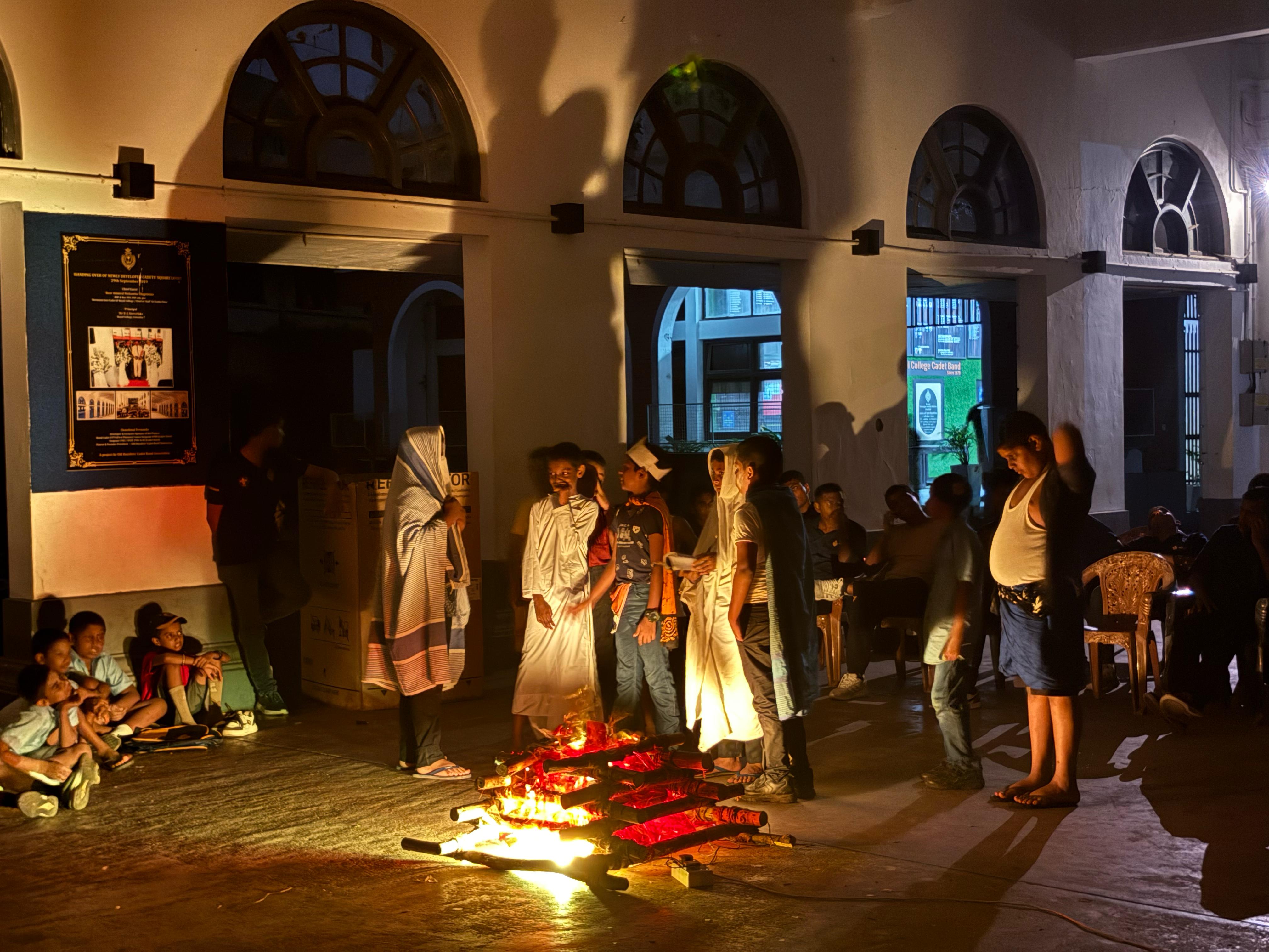 hostellers city tour - campfire at school premises